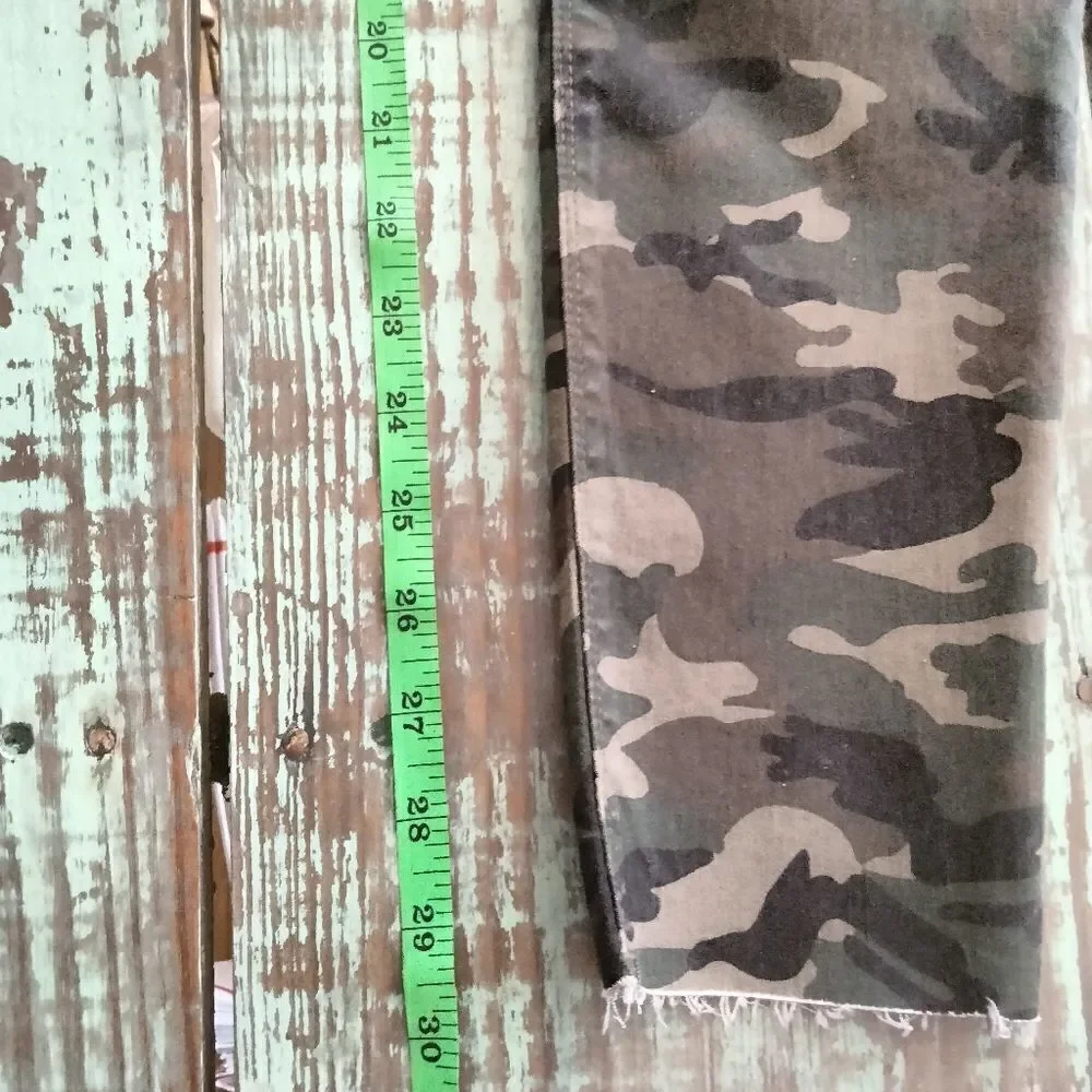 Coco + Carmen OMG Camouflage Skinny Jeans Size XS Holds You In Lifts You Up - Picture 16 of 16
